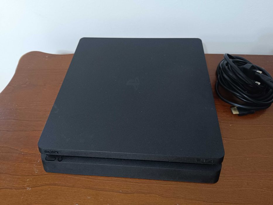 PlayStation PS4 slim