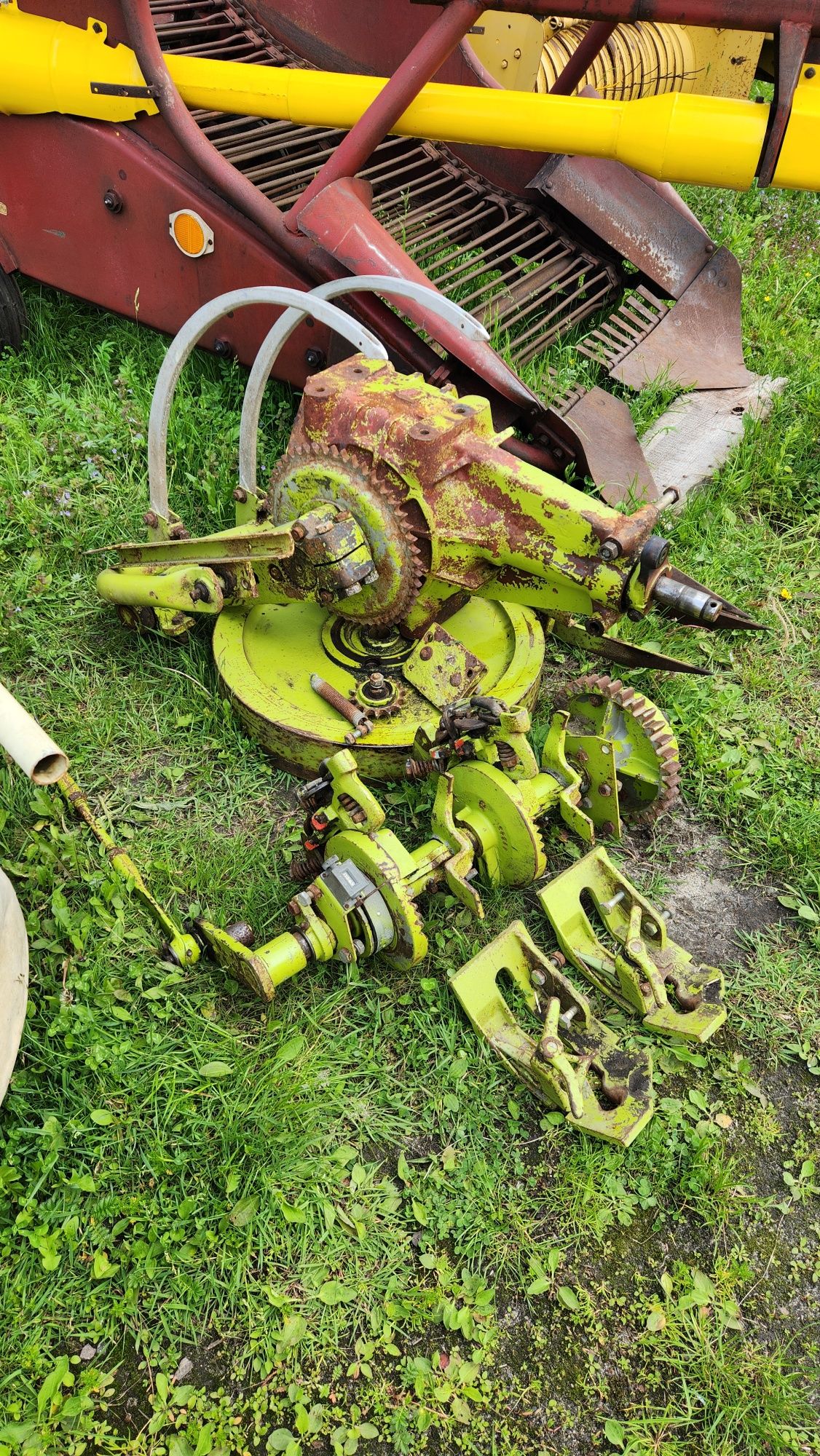В'язальні апарати Claas markant 50 51 constant  редуктор кардан голки
