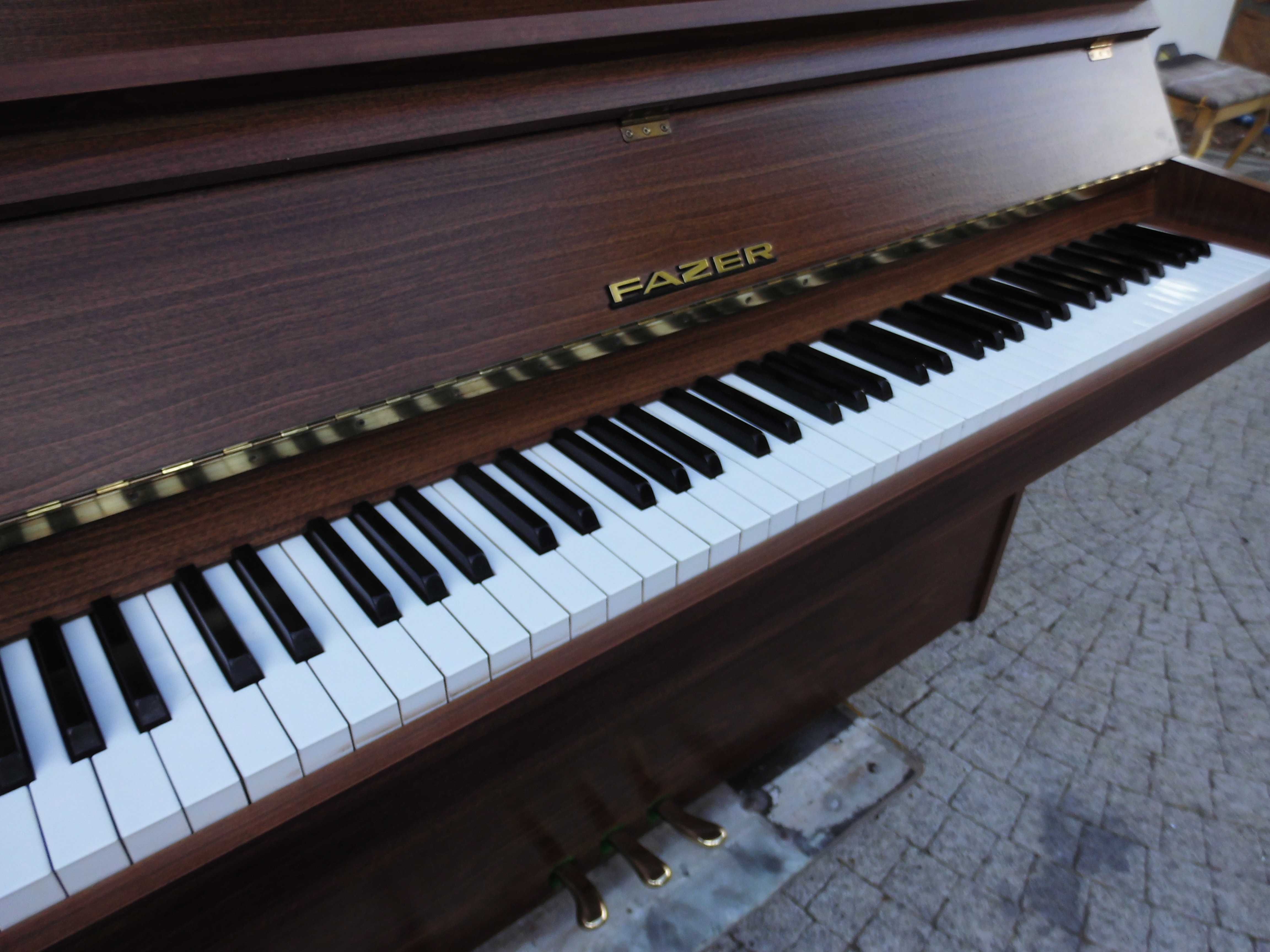 Pianino lata 80 Fazer M110 Langer nastrojony transport