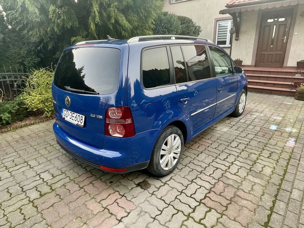 Volkswagen touran