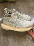 кросівки asics gel nimbus 25
