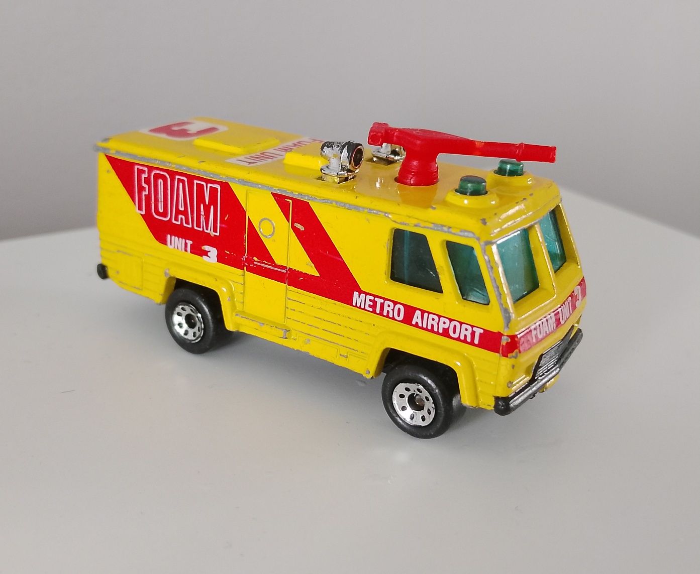 Matchbox Command Vehicle stary resorak