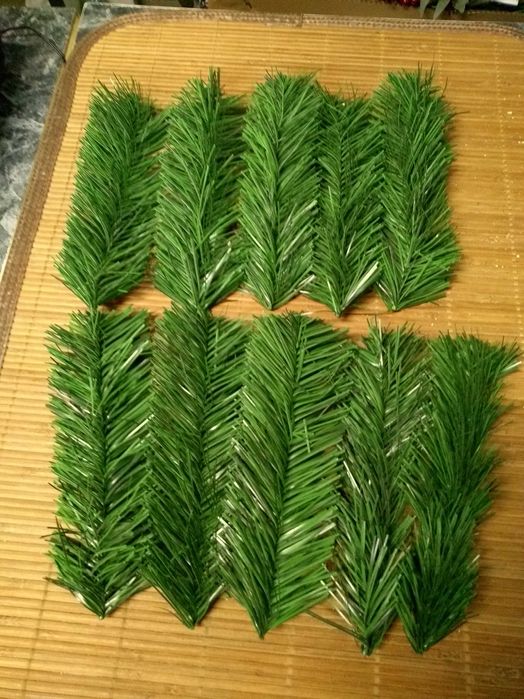 Igliwie 20 cm., sztuczne kwiaty