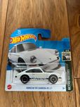 Białe porsche 911 carrera rs 2.7 hot wheels