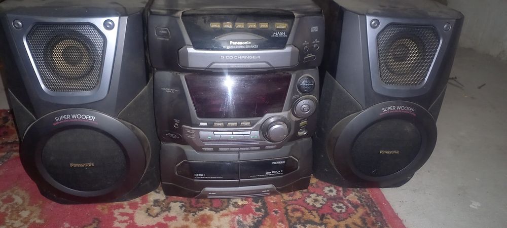 Музыкальный центр