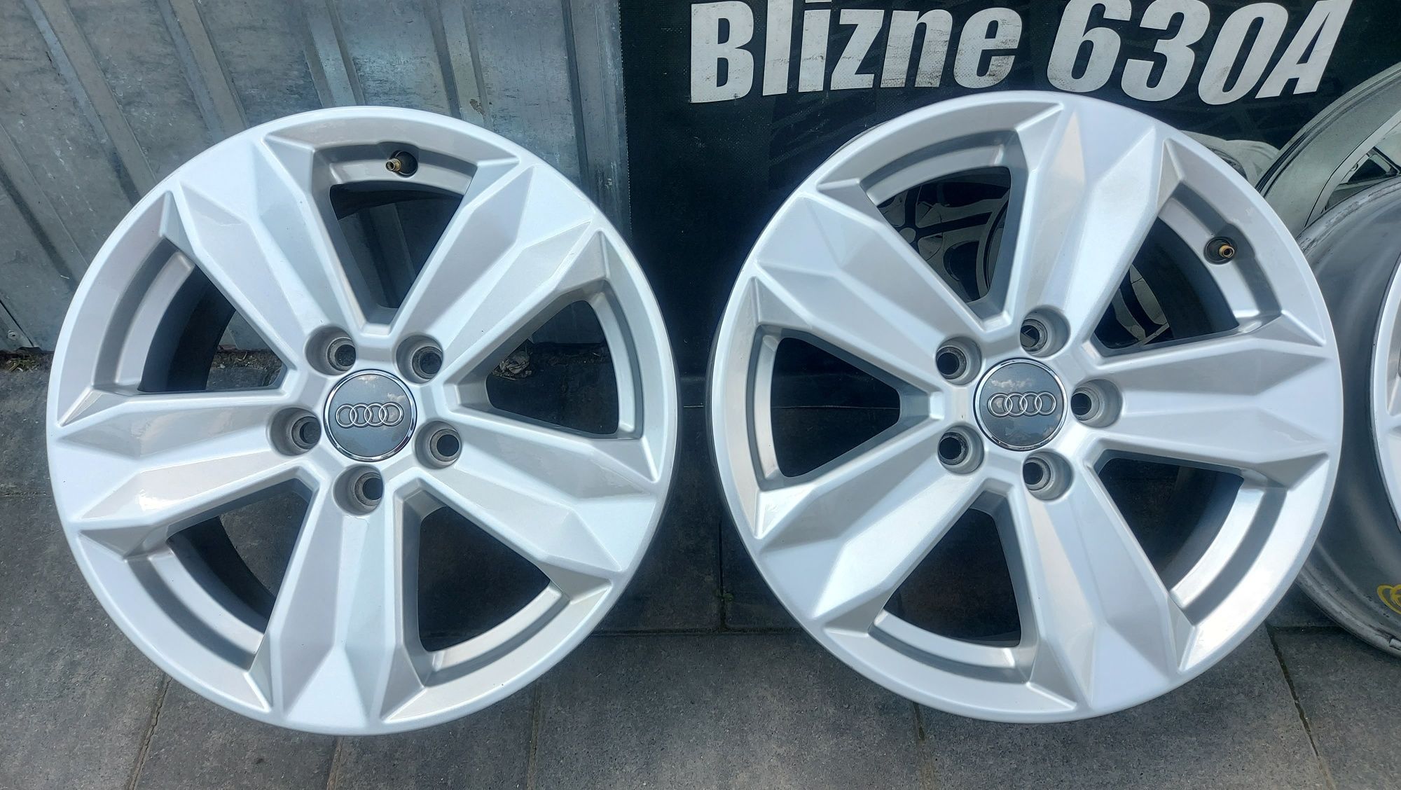 Alufelgi 15" 5x100 Audi A1 OEM Stan Idealny
