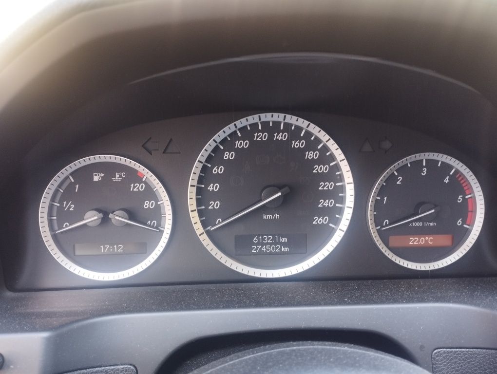 Mercedes Benz C220cdi