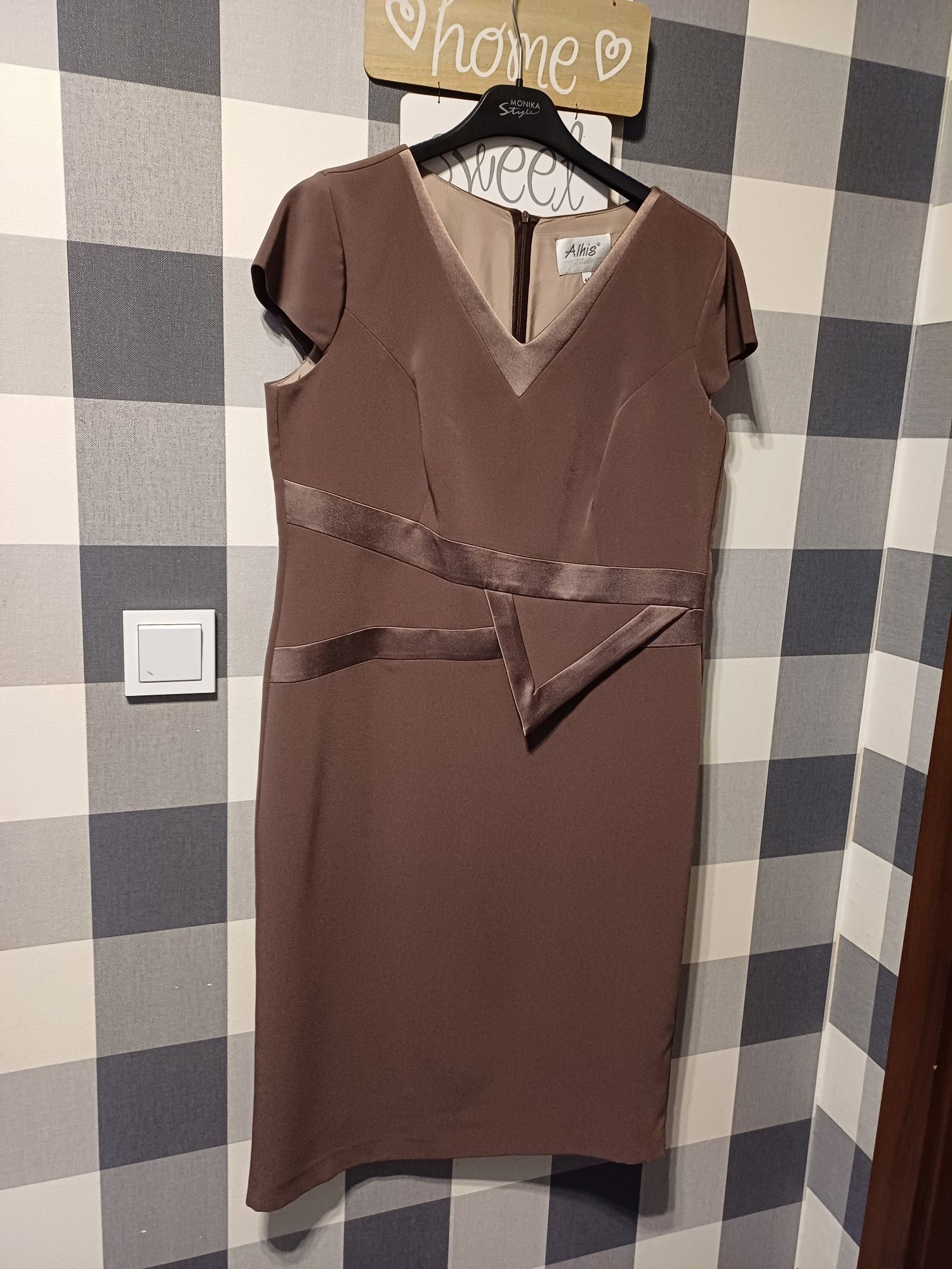 Sukienka okazjonalna Alhis r.XL