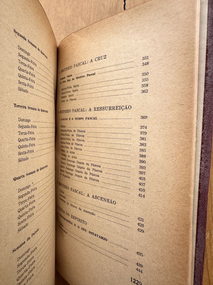 Livro antigo , catequistas, catequese
