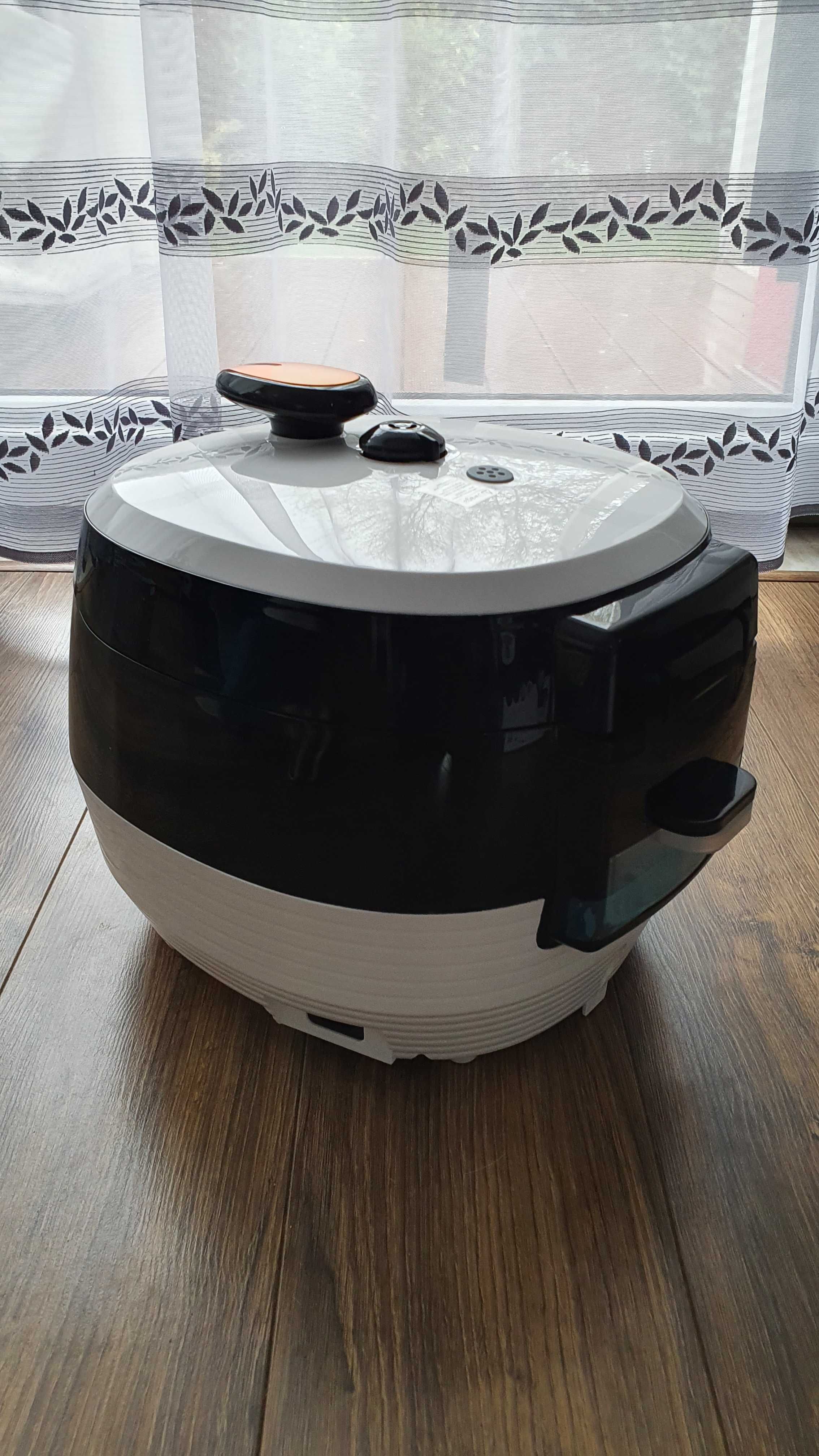 Multi-cooker model PR-22 Paul Caltier