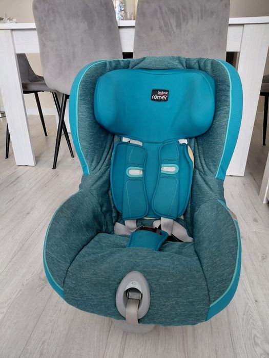 Sprzedam fotelik samochodowy britax
