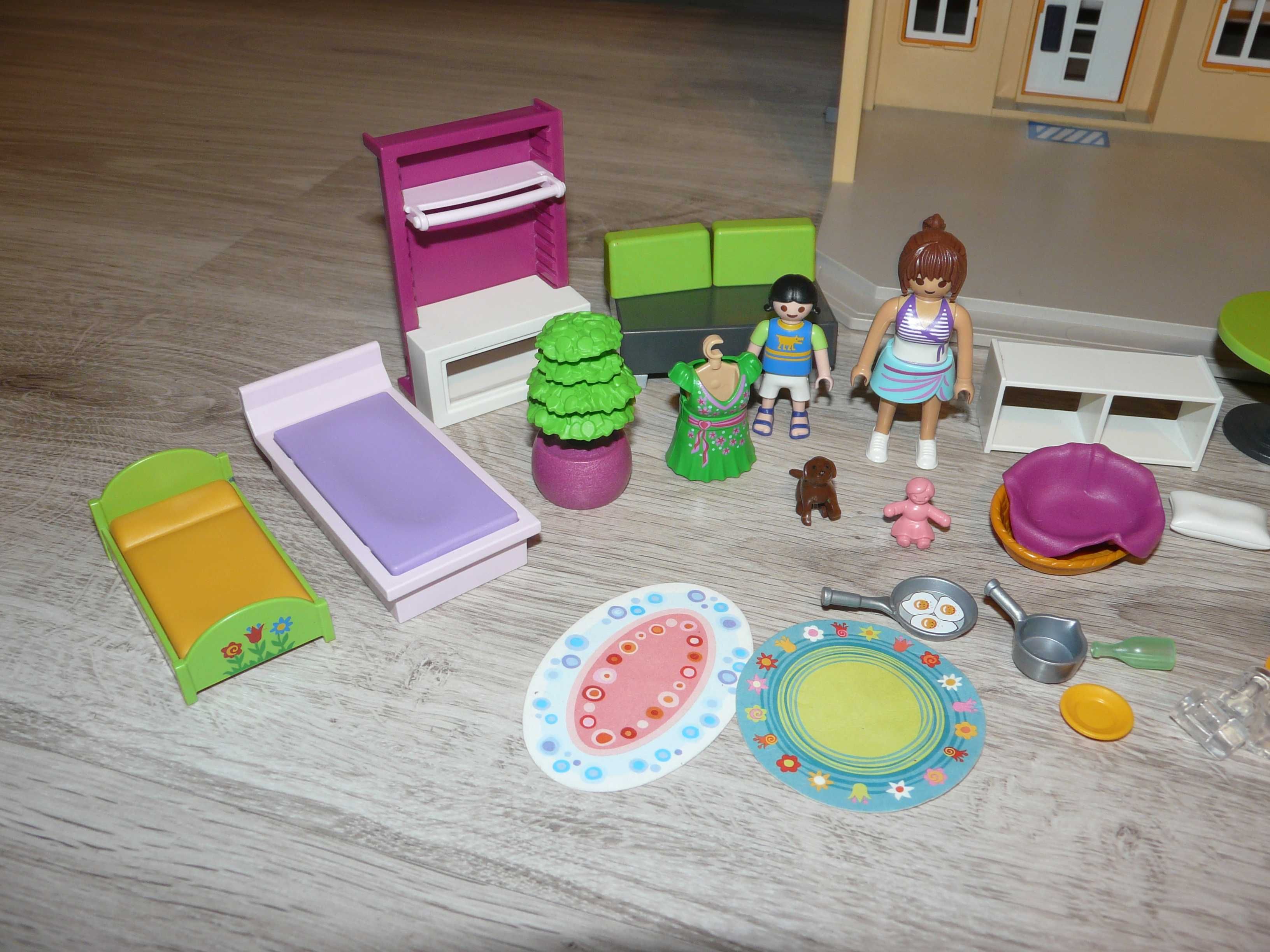 Playmobil domek piętrowy