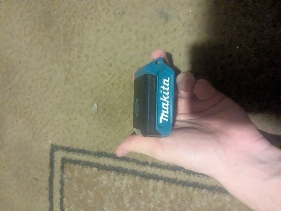 Акумуляторний ліхтар Makita DEAML103 (100 лм, 10.8 В, без АКБ)