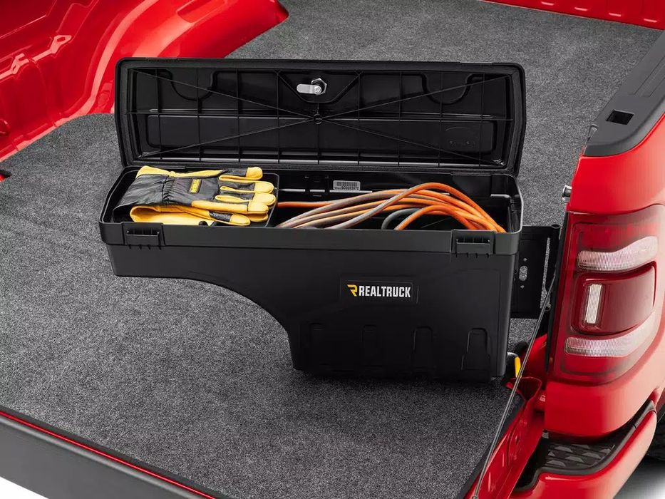 Undercover Swing Case skrzynka organizer na pakę Isuzu D-Max pasażer