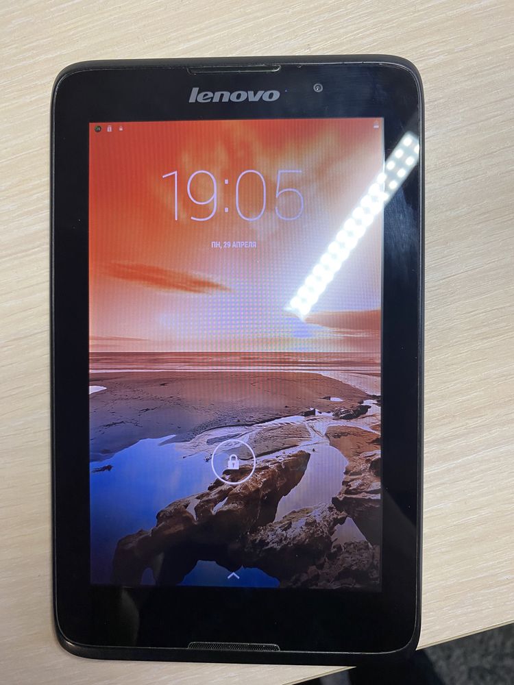 Планшет Lenovo