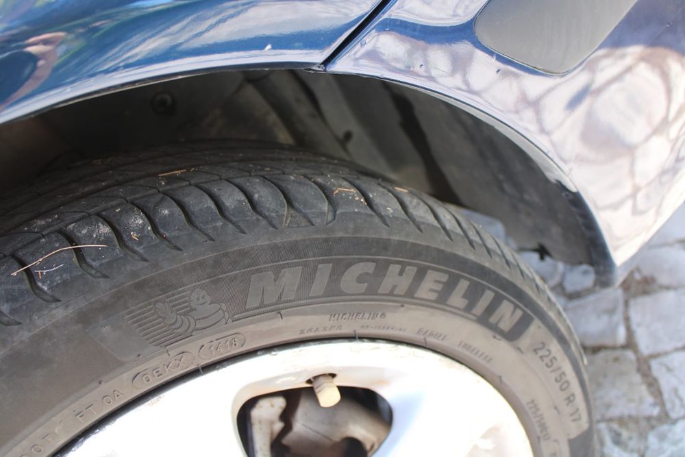 Peugeot 607 2.2HDi 133 Azul Sedan