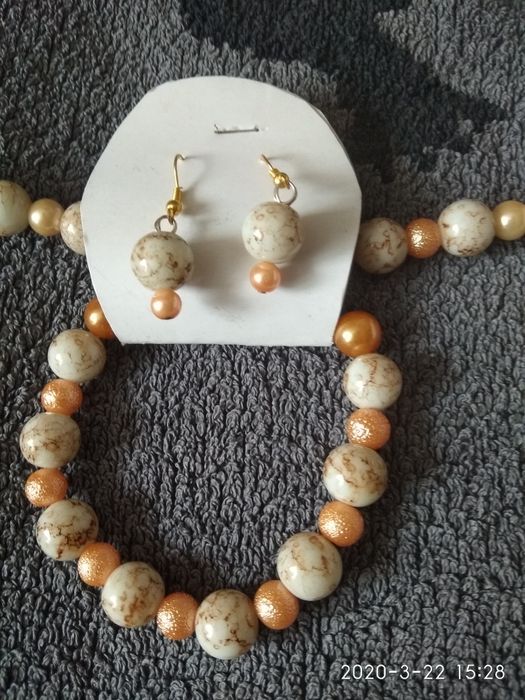 Комплект золотисто - бежевий