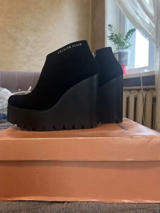 Жіночі бртинки 37 розмір