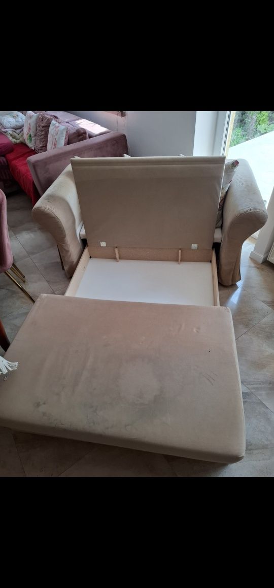 Sofa 3 osobowa z Black Red White rozkładana z pojemnikiem na pościel