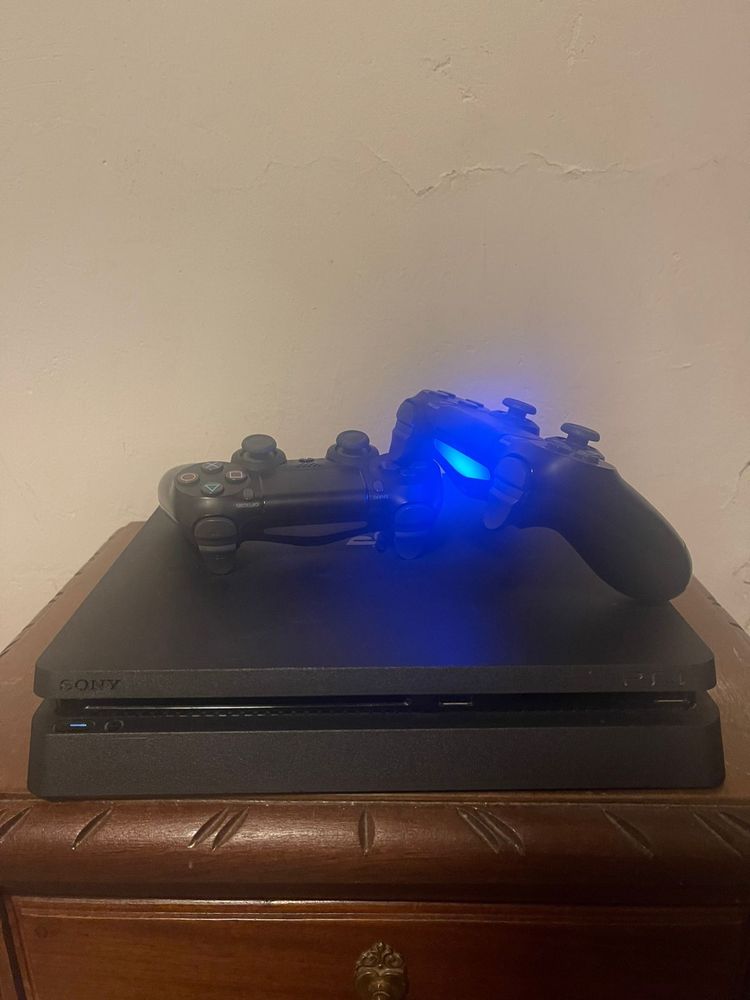 PlayStation 4 + Comando