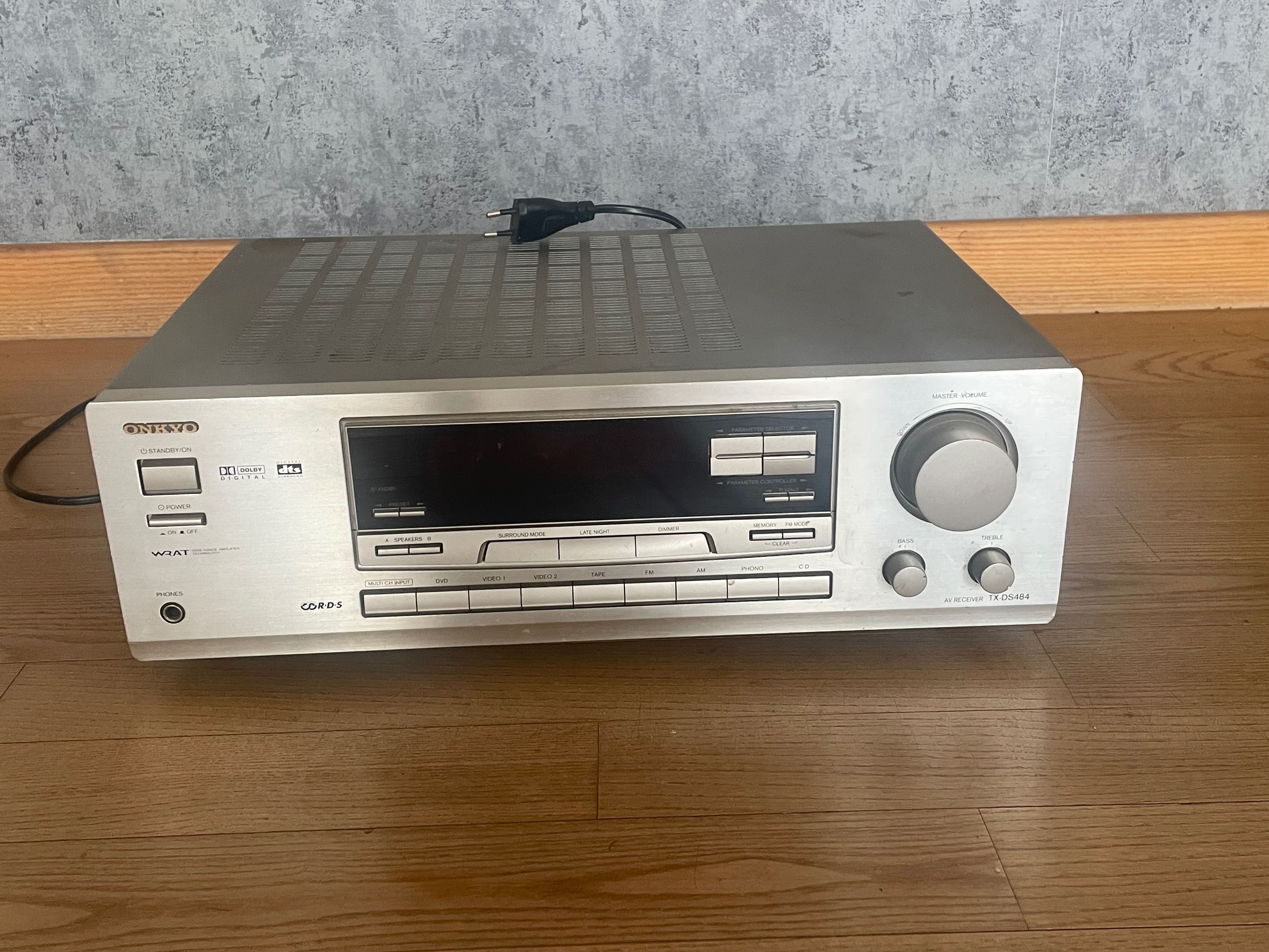 Amplituner ONKYO TX-DS484