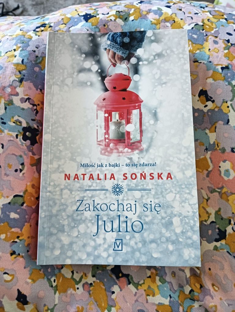 książka "Zakochaj się Julio" Natalia Sońska