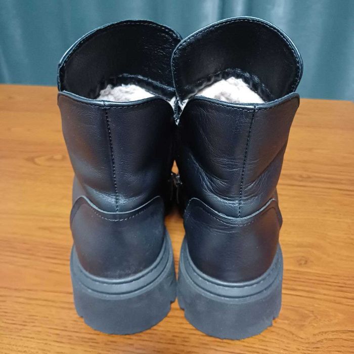 Шкіряні жіночі черевики