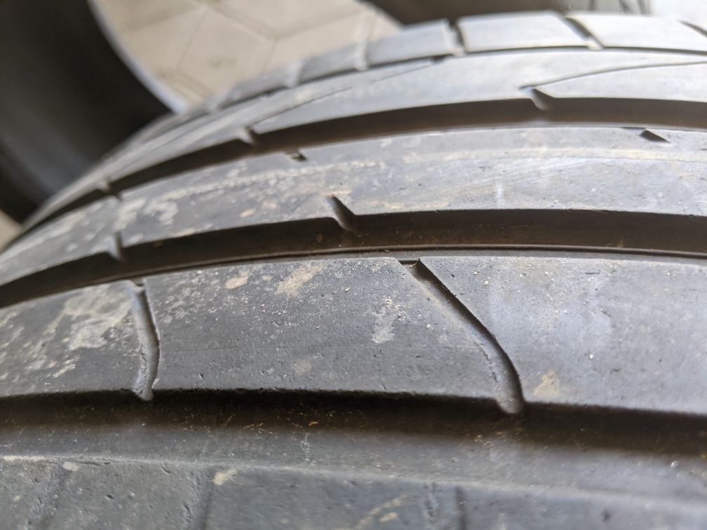 245/35R19 Hankook 22рік