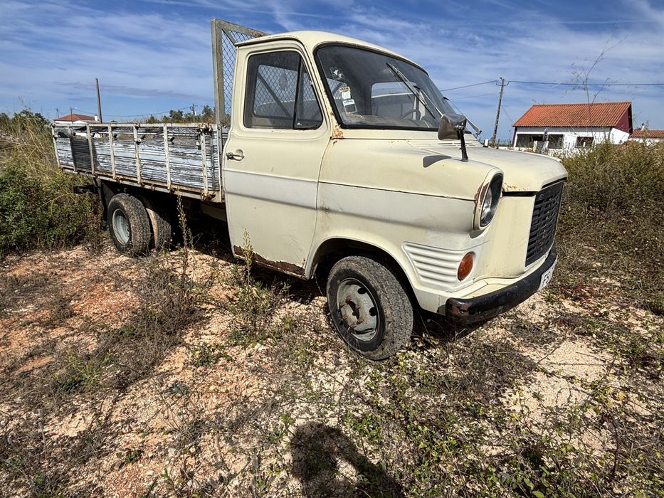 Transit Y 120 de 1977