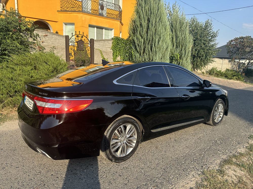 Hyundai Granderur