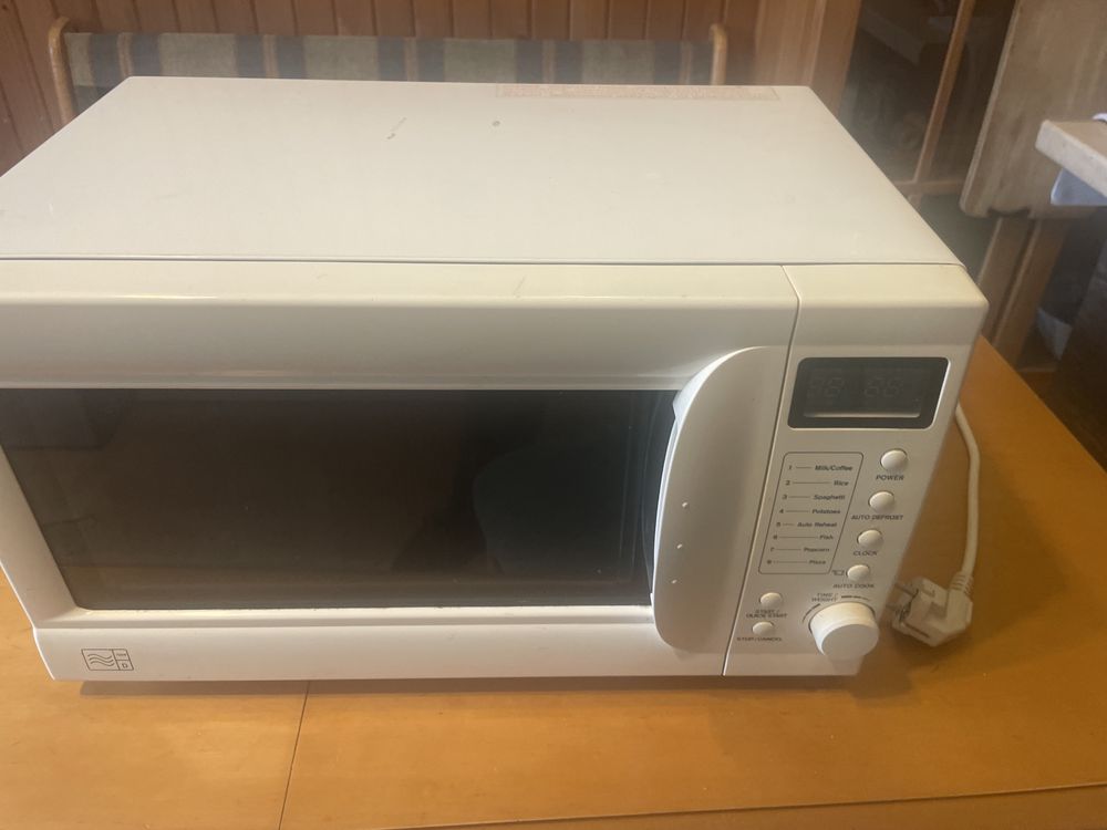 Mikrofala 1200W