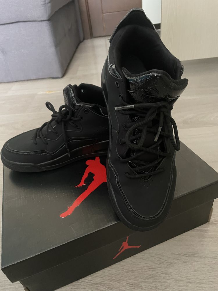 Кросовки Jordan осень-весна р.41