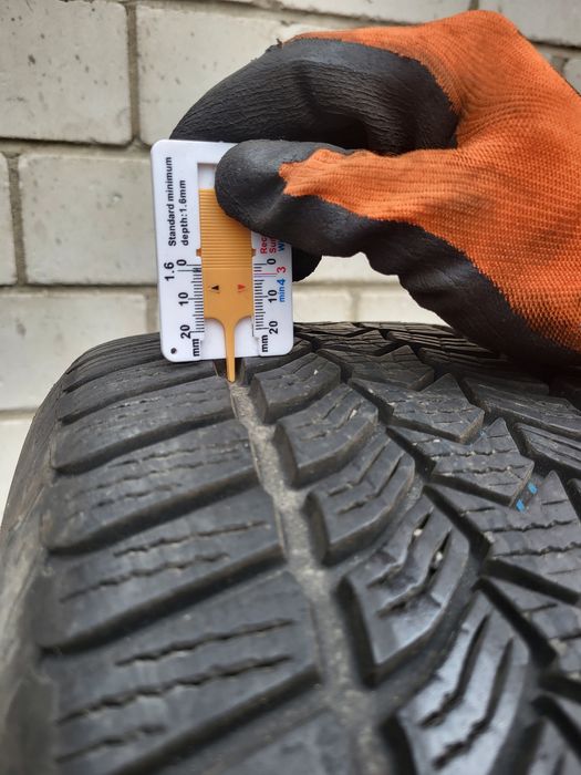 Opony zimowe 225/45R17 Dębica Frigo 21r