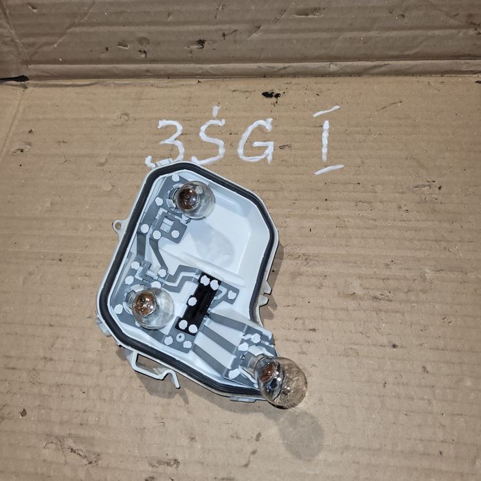 Wkład lampy oprawa żarówek tył lewa audi a4 b7 kombi 2006r