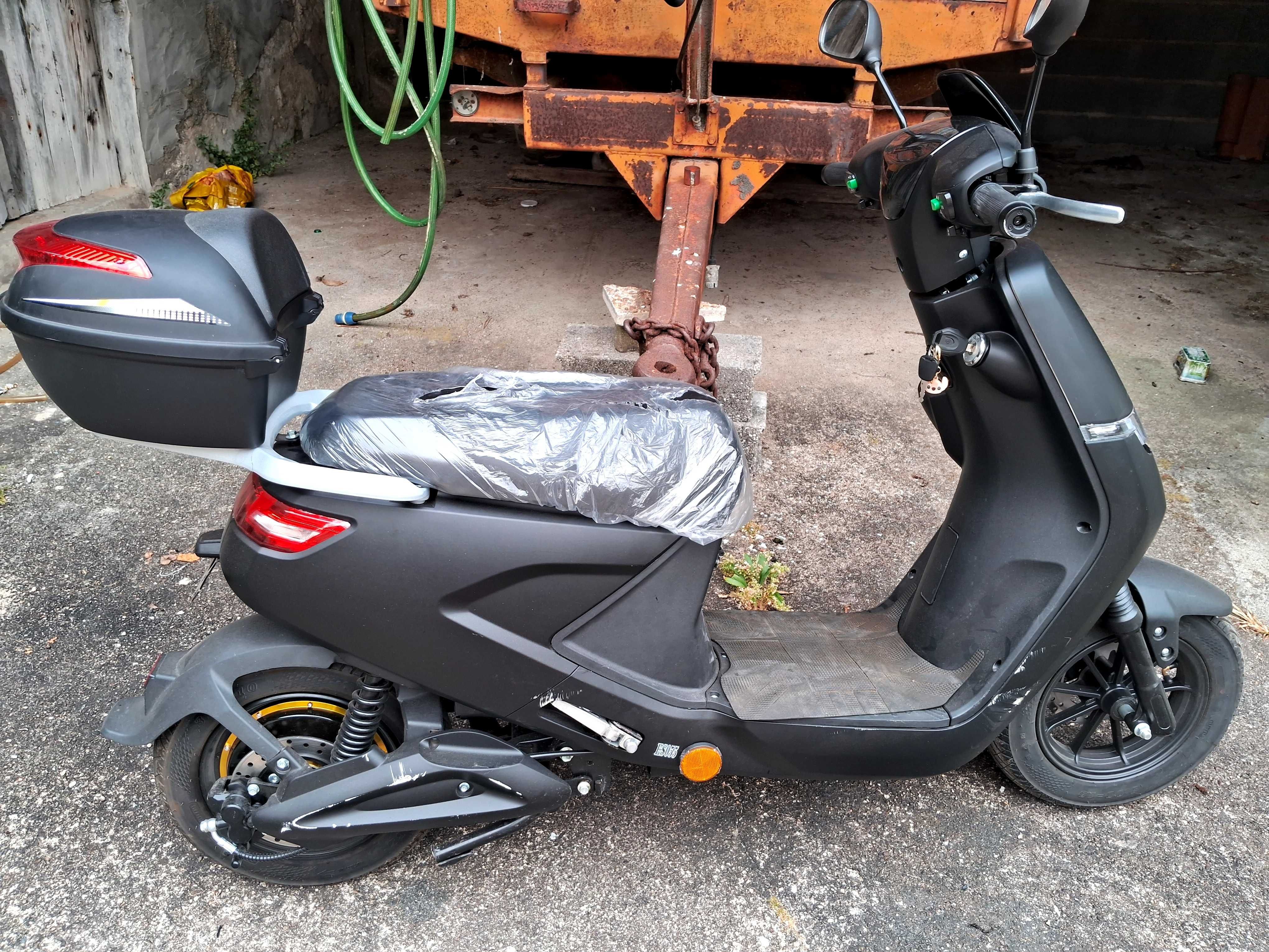 Moto eletrica(como nova)