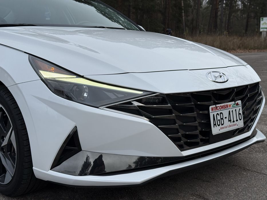 Hyundai Elantra 2021