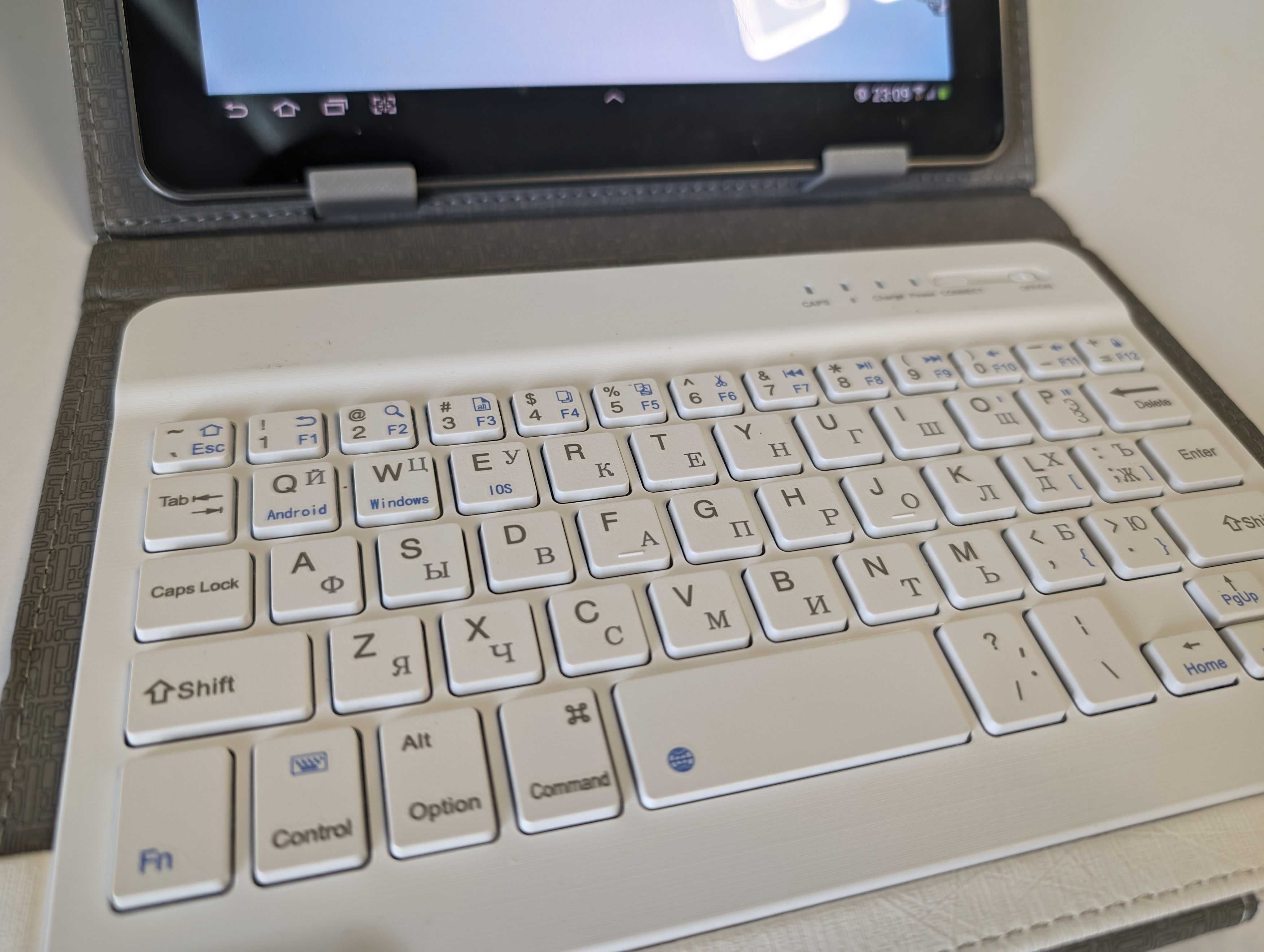 Samsung Galaxy Tab 7.7 P6800 с клавиатурой
