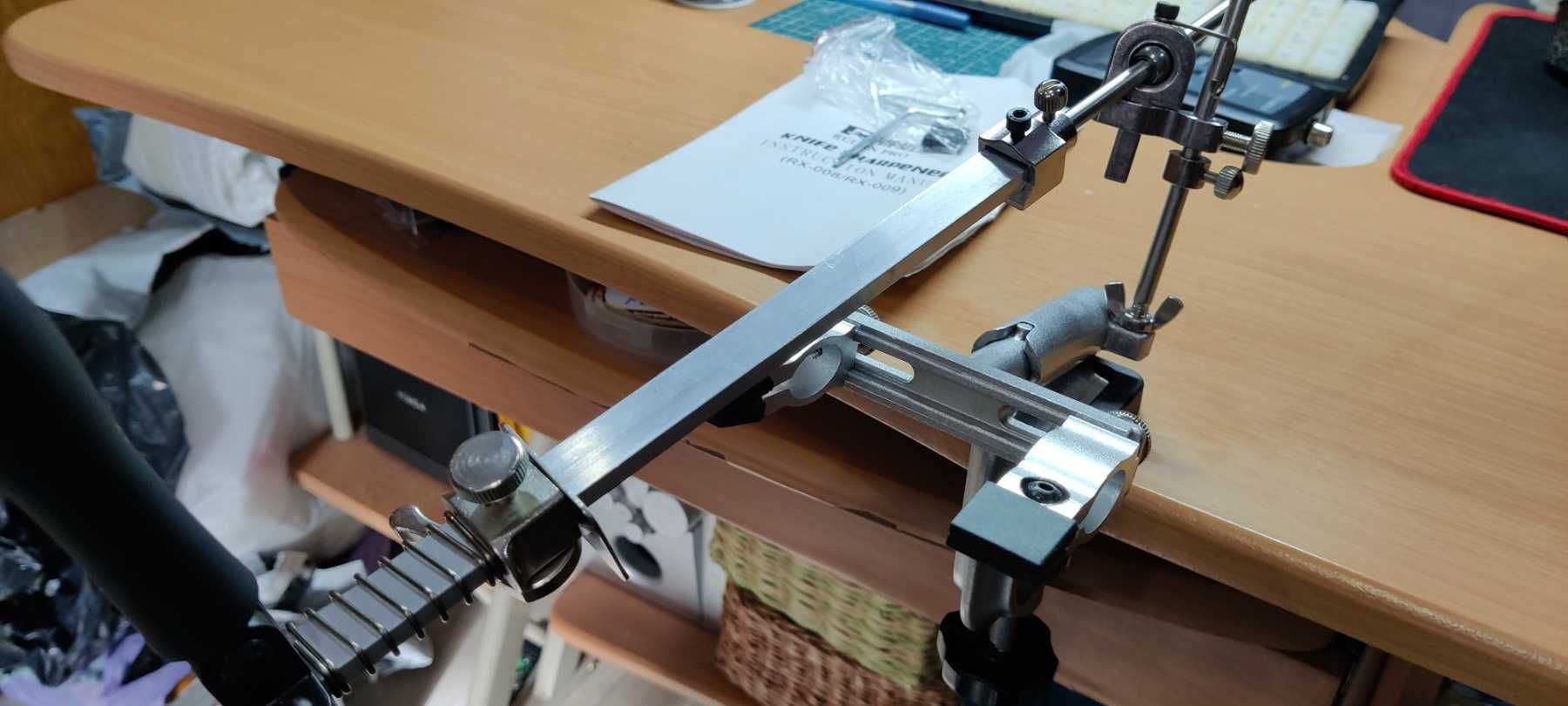 Точилка для ножей в пластиковом кейсе RUIXIN PRO RX-009