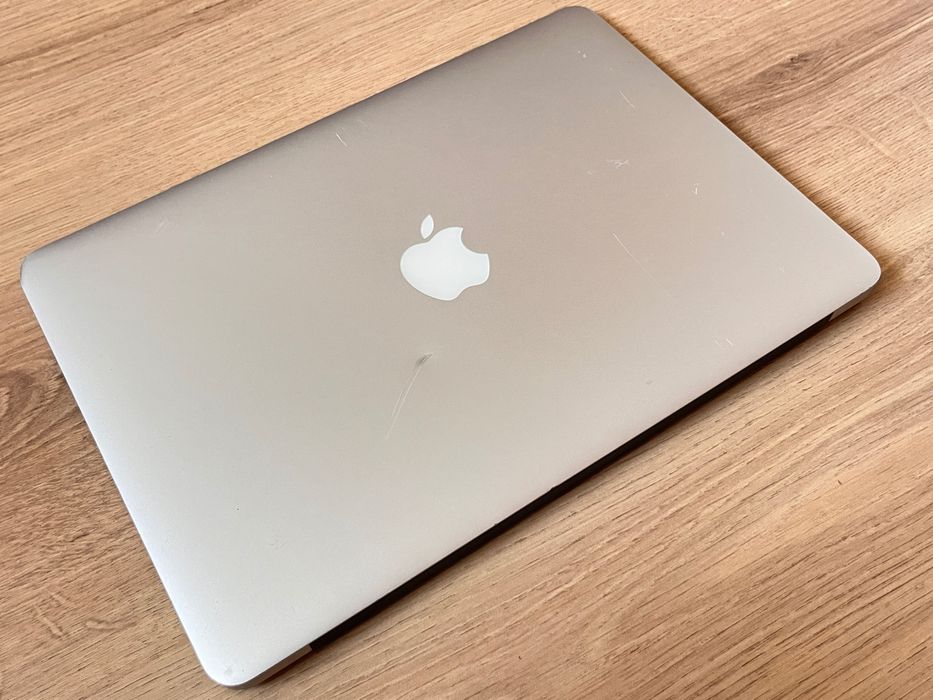  MacBook Air 13” A1466 (2014) • i5 • 4GB • 120GB SSD #43