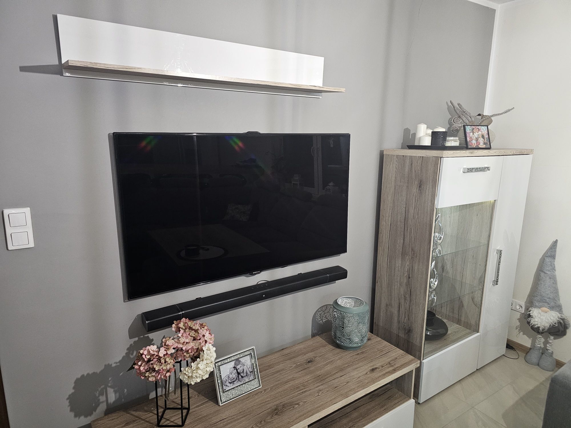 Meble witryna rtv półka