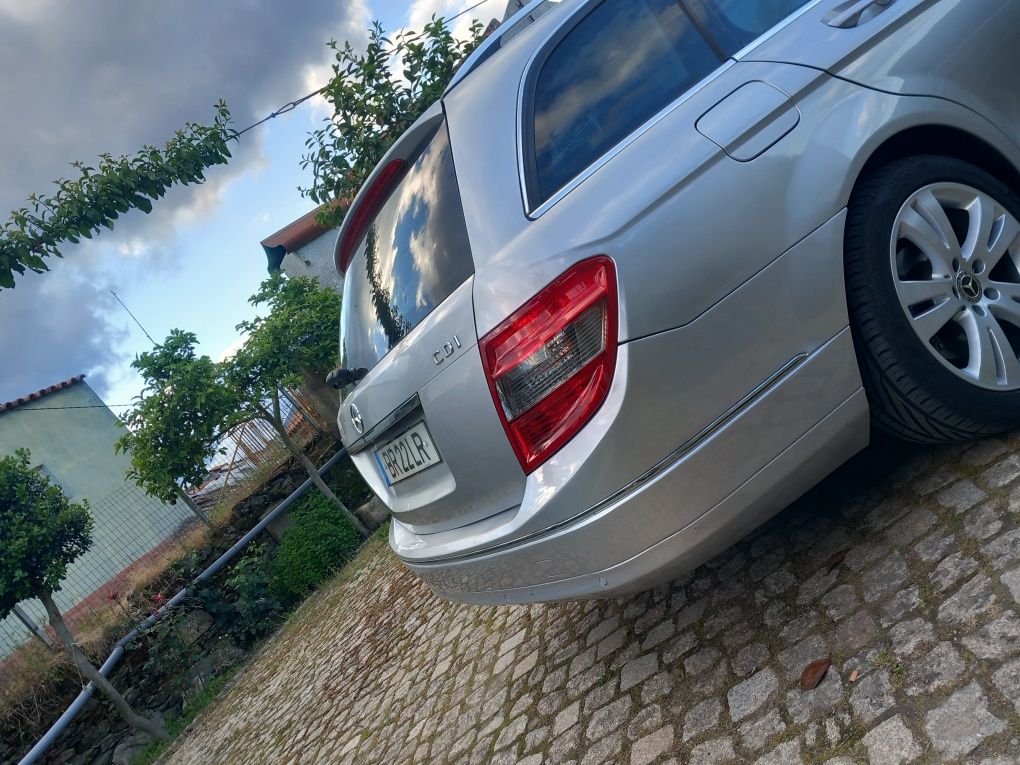 Mercedes benz c200
