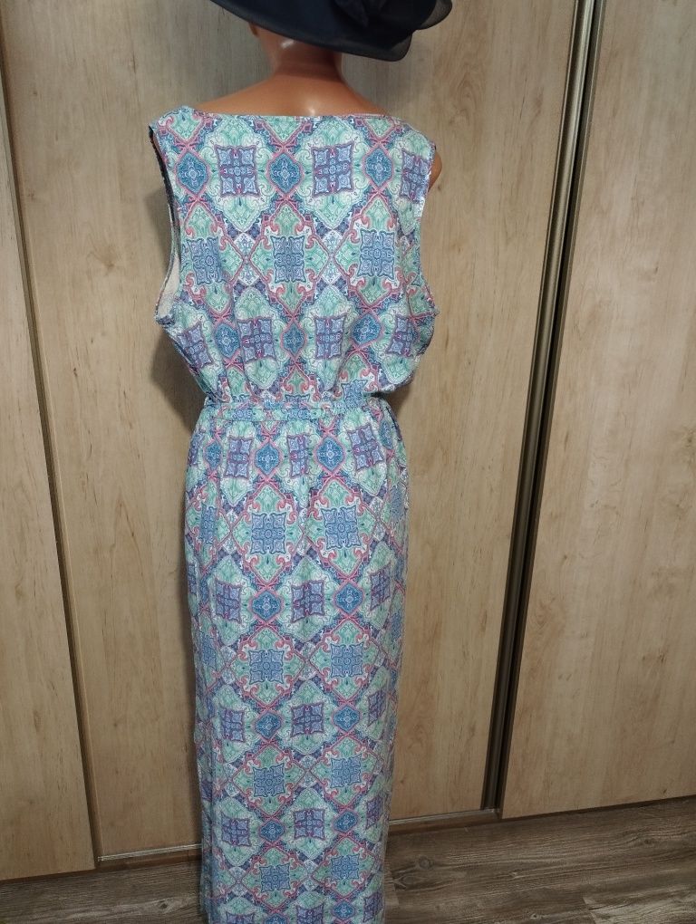Długa niebieskokolorowa sukienka z rozcięciami, 100% wiskoza,r. XL/XXL