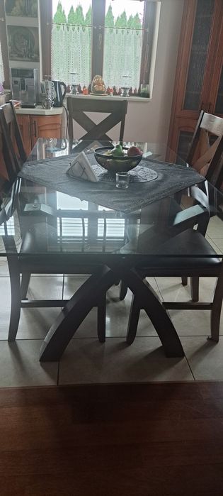 Sprzedam Szklany stół do jadalni