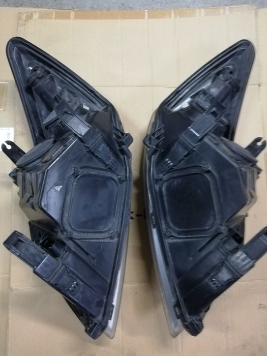 Reflektor prawy lewy lampa prawa lewa Ford Focus mk2 Lift 08-11r EU
