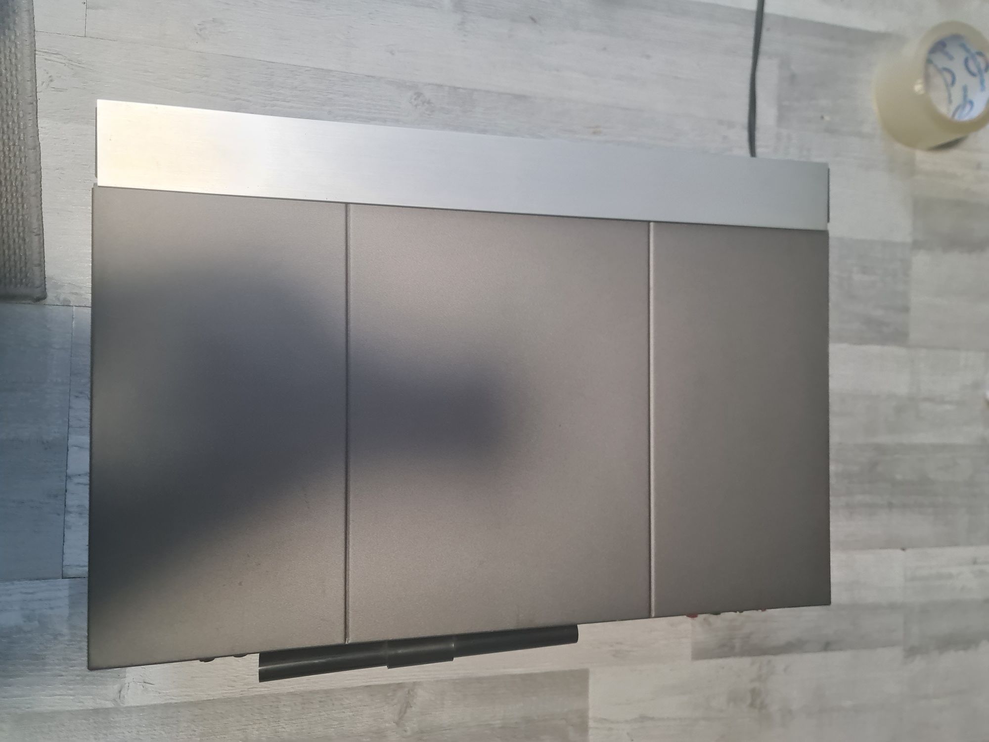 Dzieło sztuki amplituner JVC JR-S100L