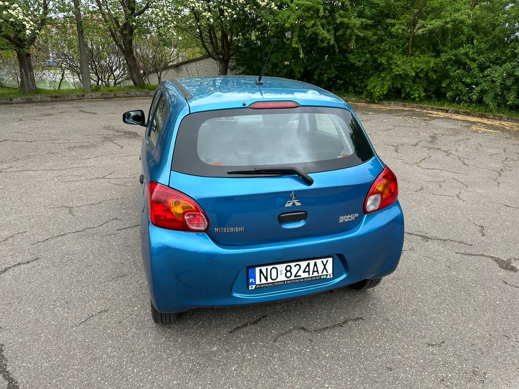 Mitsubishi Space Star 1.0 benzyna !Klimatyzacja !5 drzwi Bardzo ładny