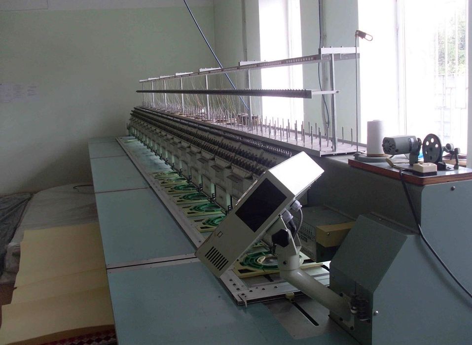 Вишивальна машина TAJIMA TMEG-XG1218-S (поле вишивки 550×330 мм)