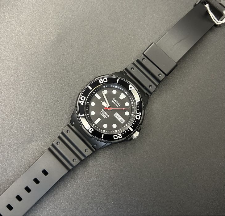 Годинник Casio MRW-230H оригінальний, новий, повний комплект