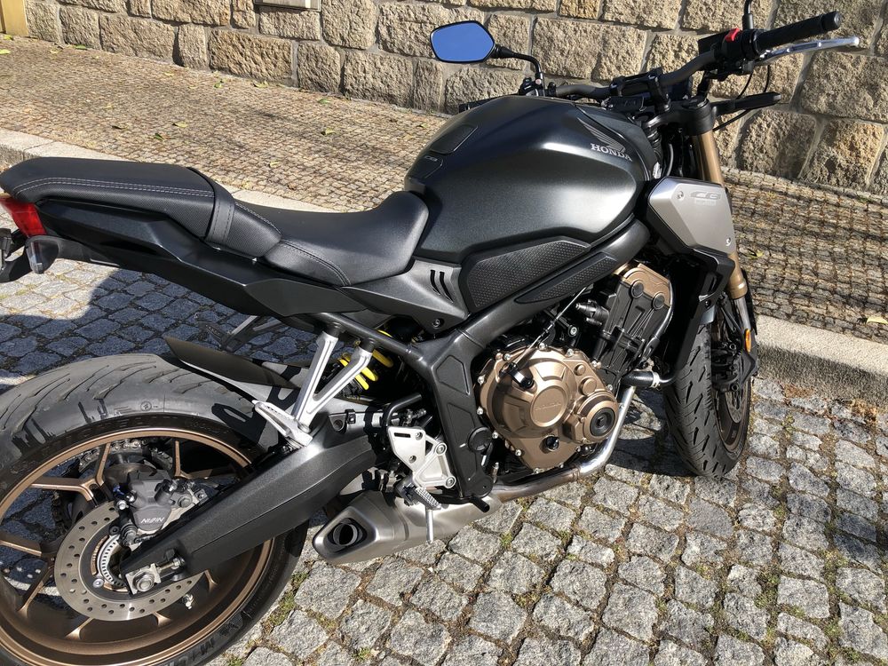 Vendo Honda CB650R 2021 deslimitada origem