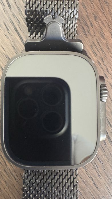 Apple Watch Ultra 2 + Milanese Loop
